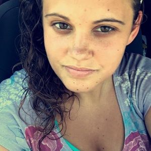 Meet your Posher, Kendra